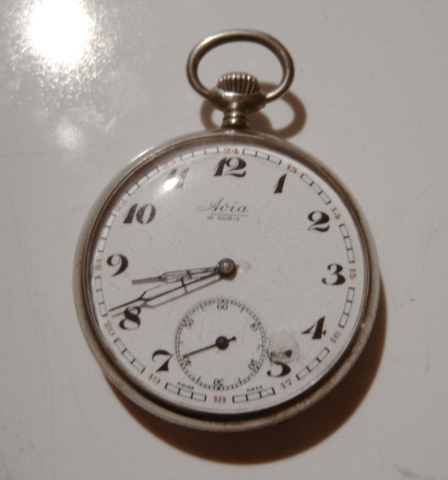 OROLOGIKO • Leggi argomento - Ritocco quadrante AVIA da tasca