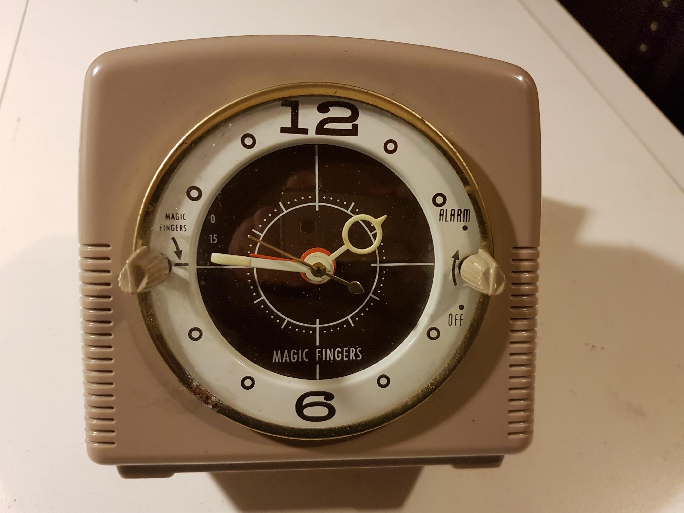 Sveglia 4-fronte new.jpg