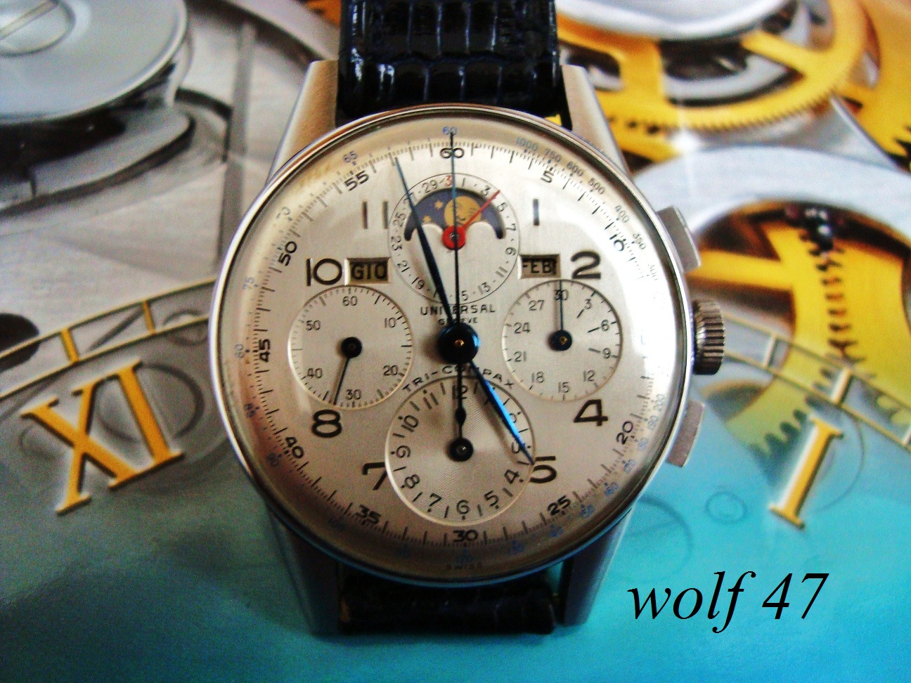 Universal Geneve DDLuna9.JPG